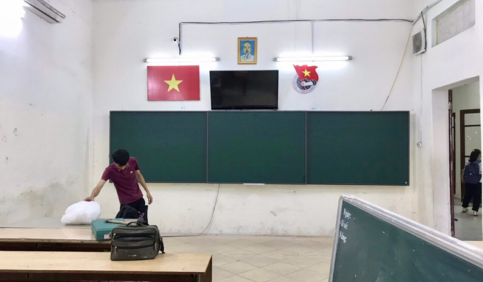 Bảng trượt ngang SS03 lắp tại trường THPT Lương Khánh Thiện 3