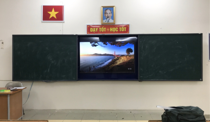 Bảng trượt ngang lắp tại trường THPT Hồng Bàng (1)