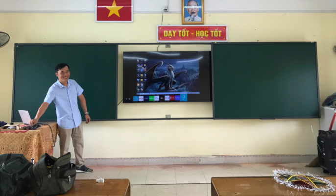 Bảng trượt ngang lắp tại trường THPT Hồng Bàng (6)