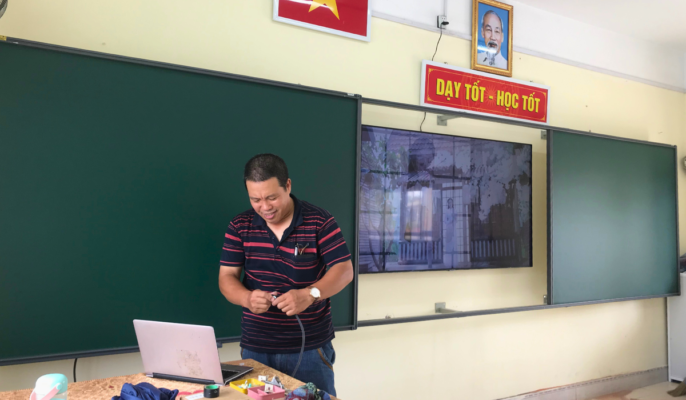 Bảng trượt ngang lắp tại trường THPT Hồng Bàng (7)