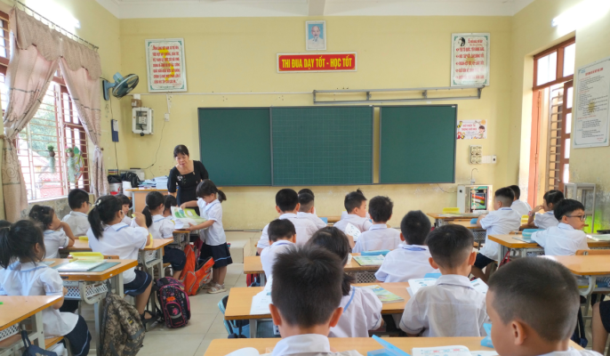 Bang truot ngang lap tai truong Tieu hoc Nam Son (1)