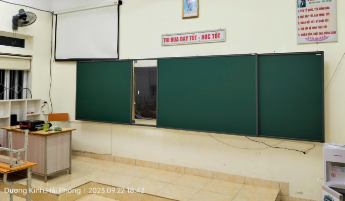 Bảng trượt ngang trường THCS Anh Dũng