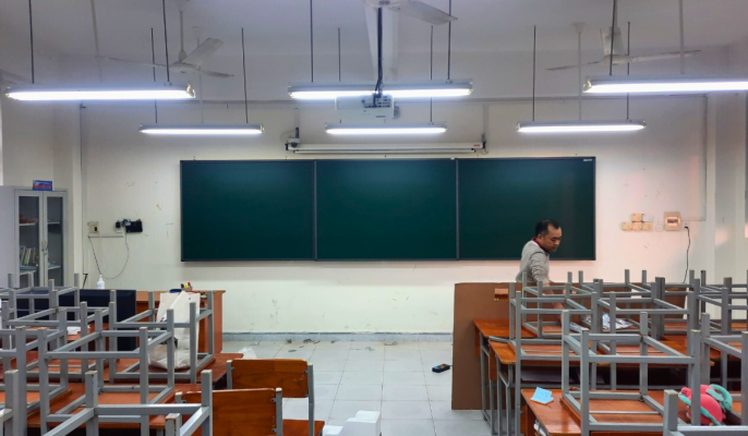 Bảng trượt ngang trường THPT chuyên Trần Phú 3